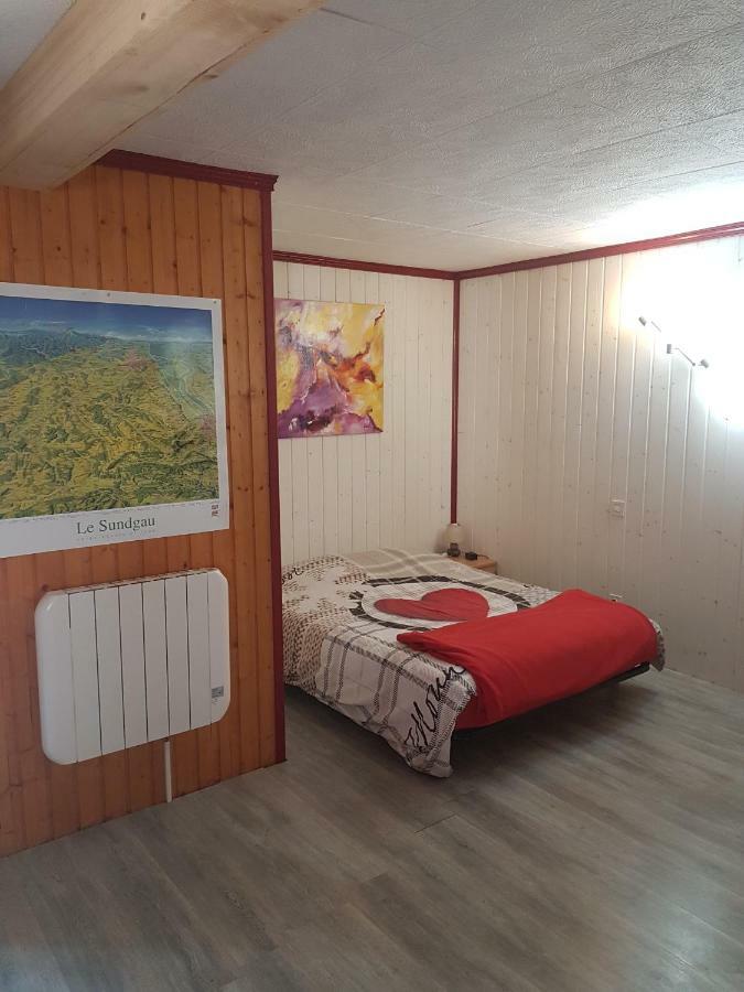 Holiday home Le Nid Du Caveau